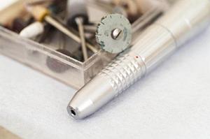 歯科インプラント治療の痛みと費用について徹底解説！