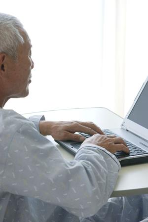 インプラント治療を受けられる岡山の歯科