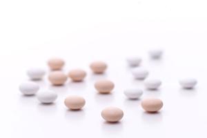 自分に合わない入れ歯は治しましょう